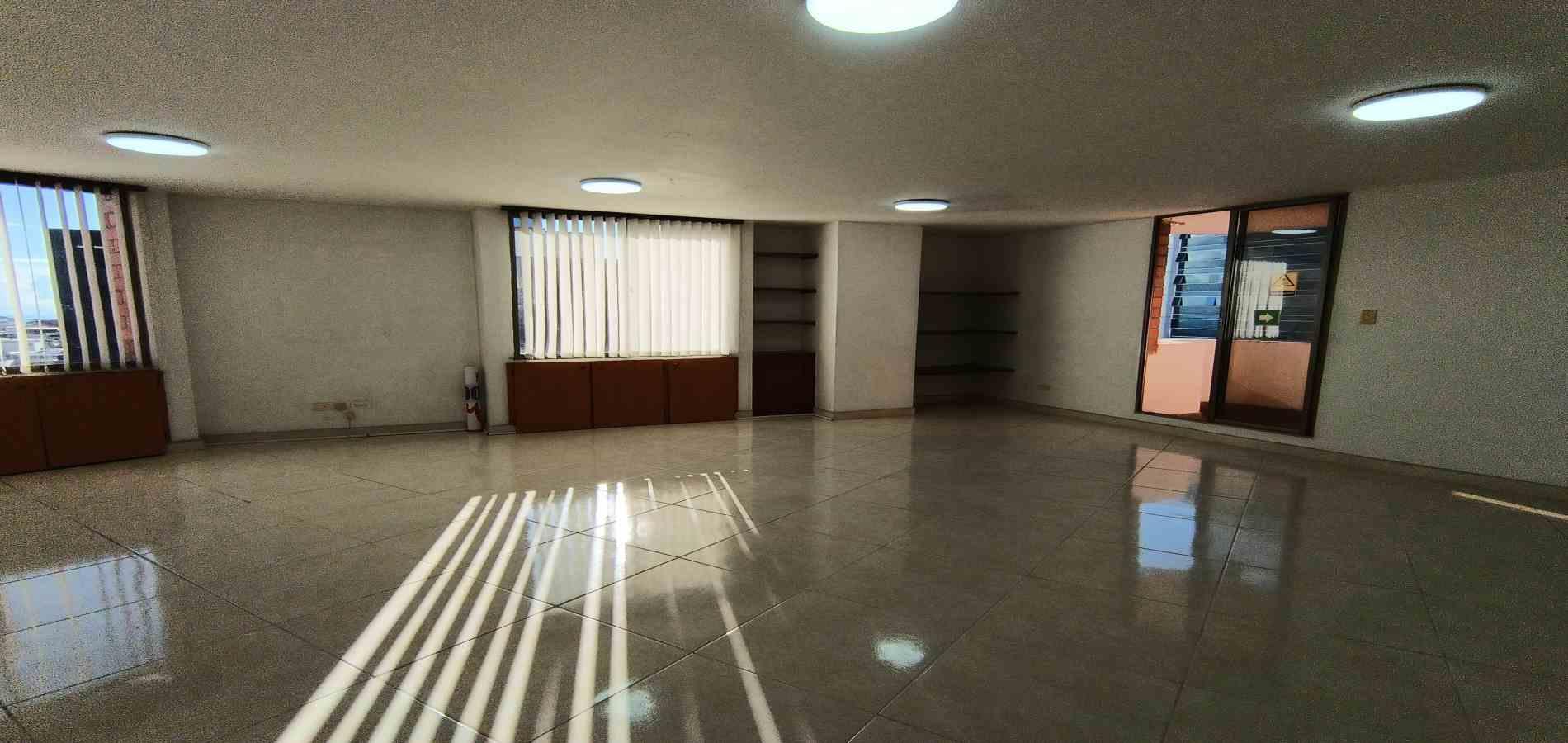 Foto de Oficina en Arriendo en Centro, Manizales - 3 - 279067977
