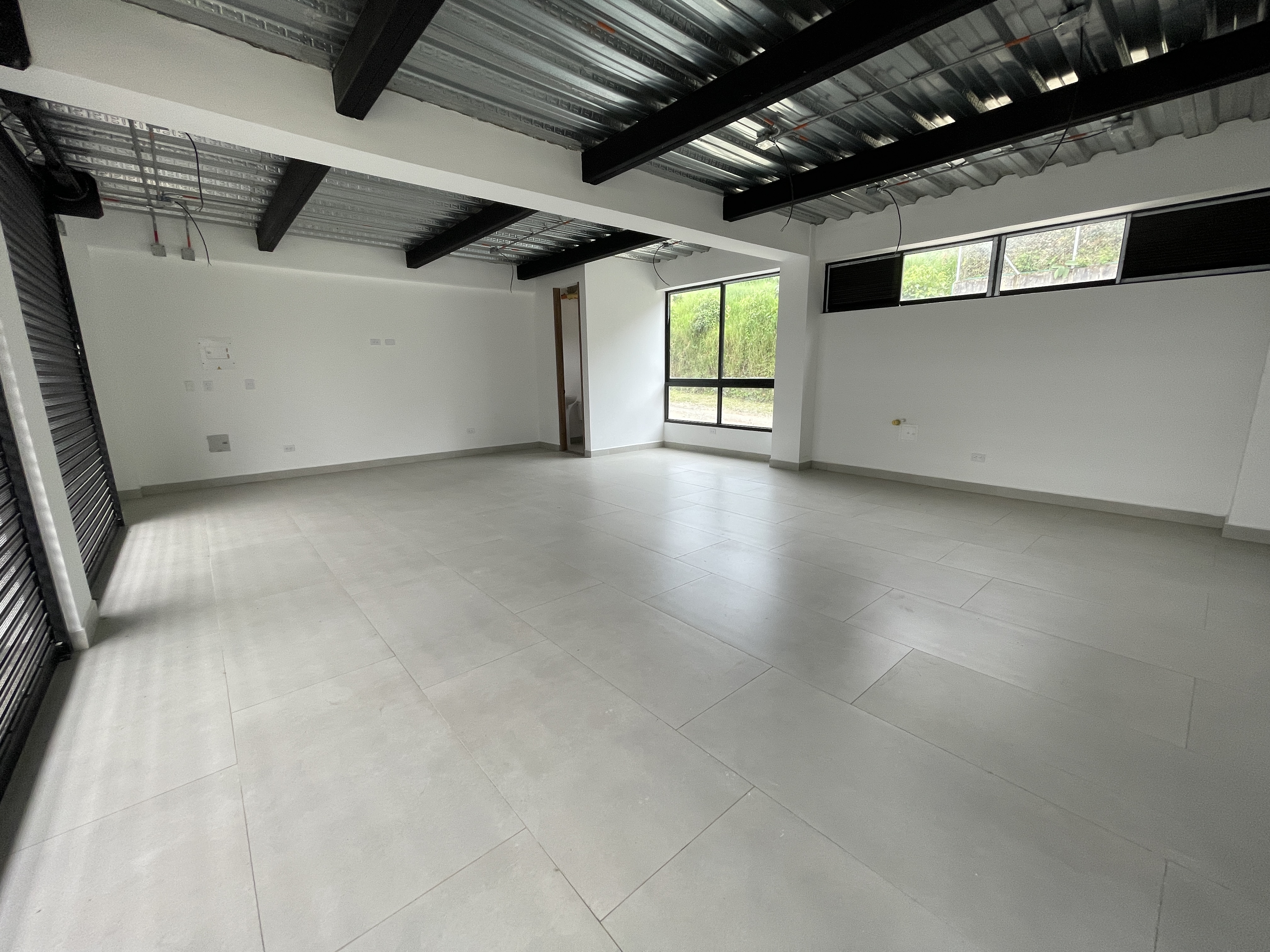 Foto de Local en Arriendo en Km 2 via armenia, Circasia - 3 - 279064352