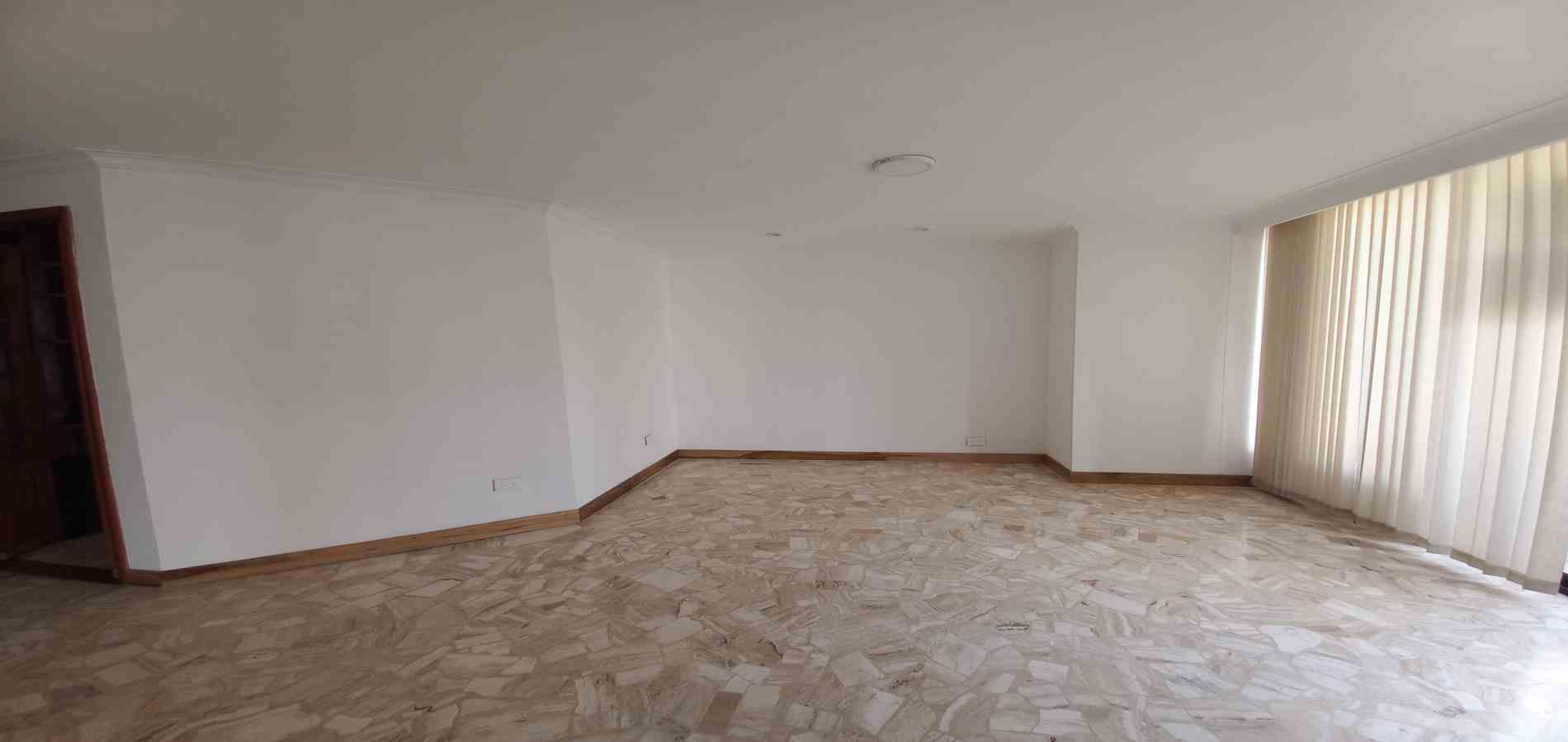 Foto de Apartamento para Arriendo en Alpes, Pereira - 279069379