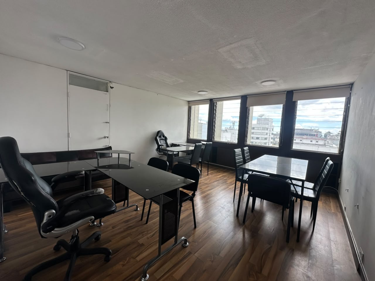 Foto de Oficina en Arriendo en Centro, Manizales - 8 - 279069230