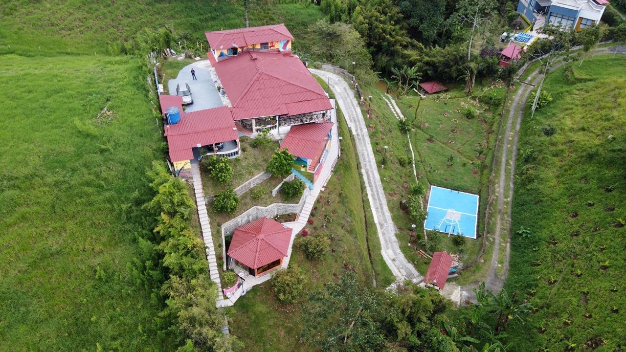 Foto de Casa campestre en Venta en Vereda guayabal, Pereira - 2 - 279064710