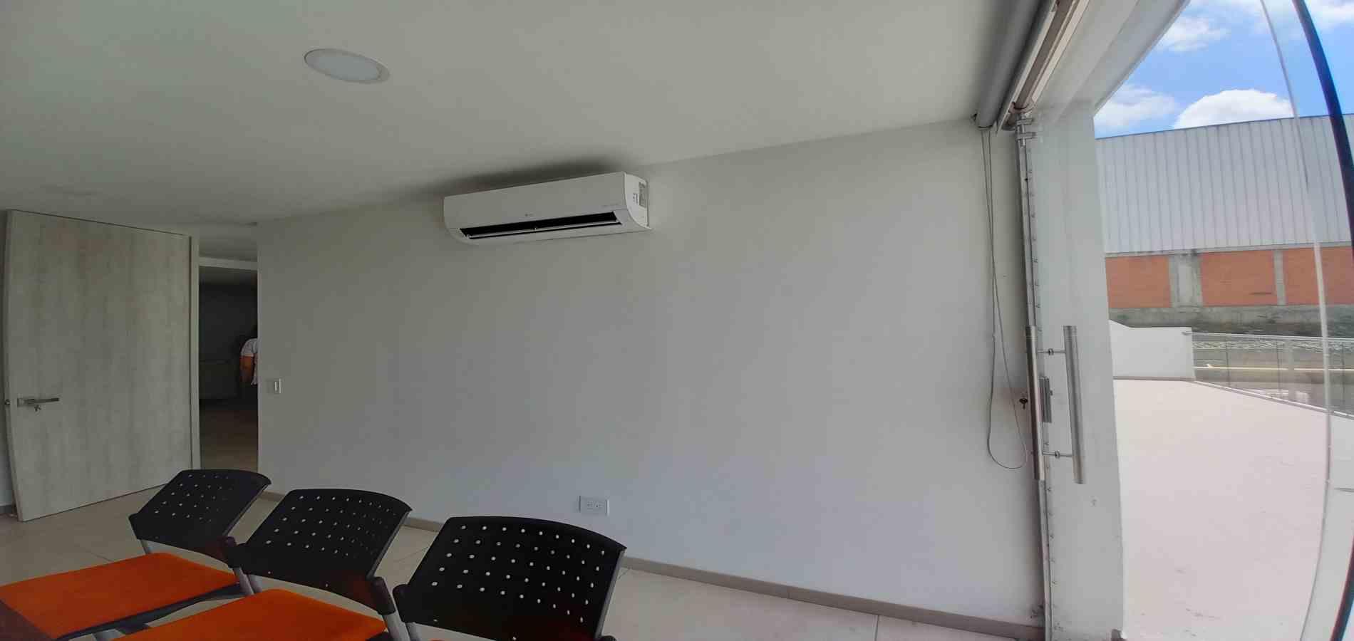 Foto de Local en Venta en Avenida 30 de agosto, Pereira - 10 - 279064788