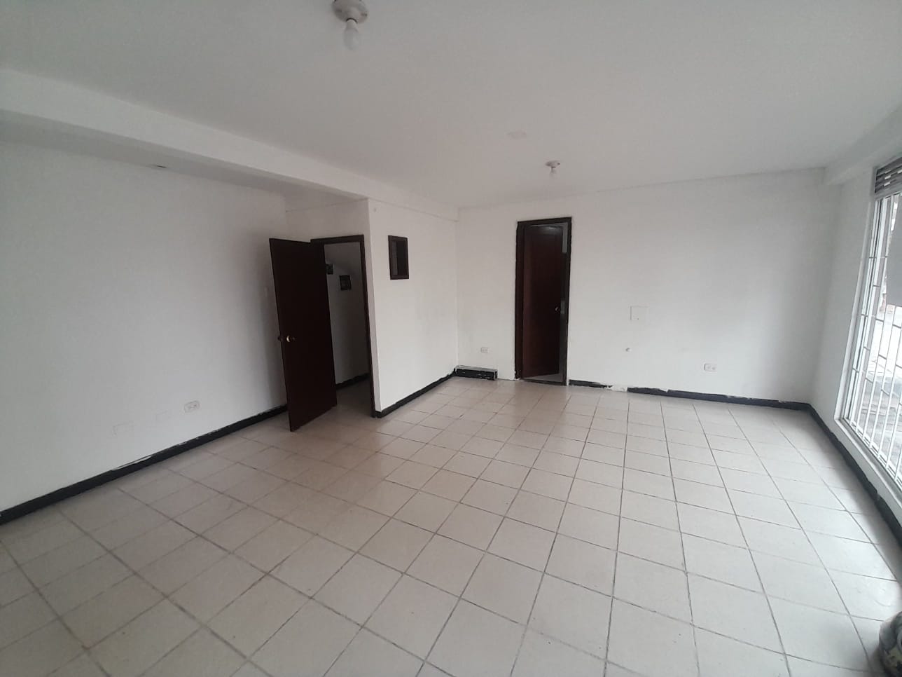 Foto de Local en Venta en Palogrande, Manizales - 15 - 279057742
