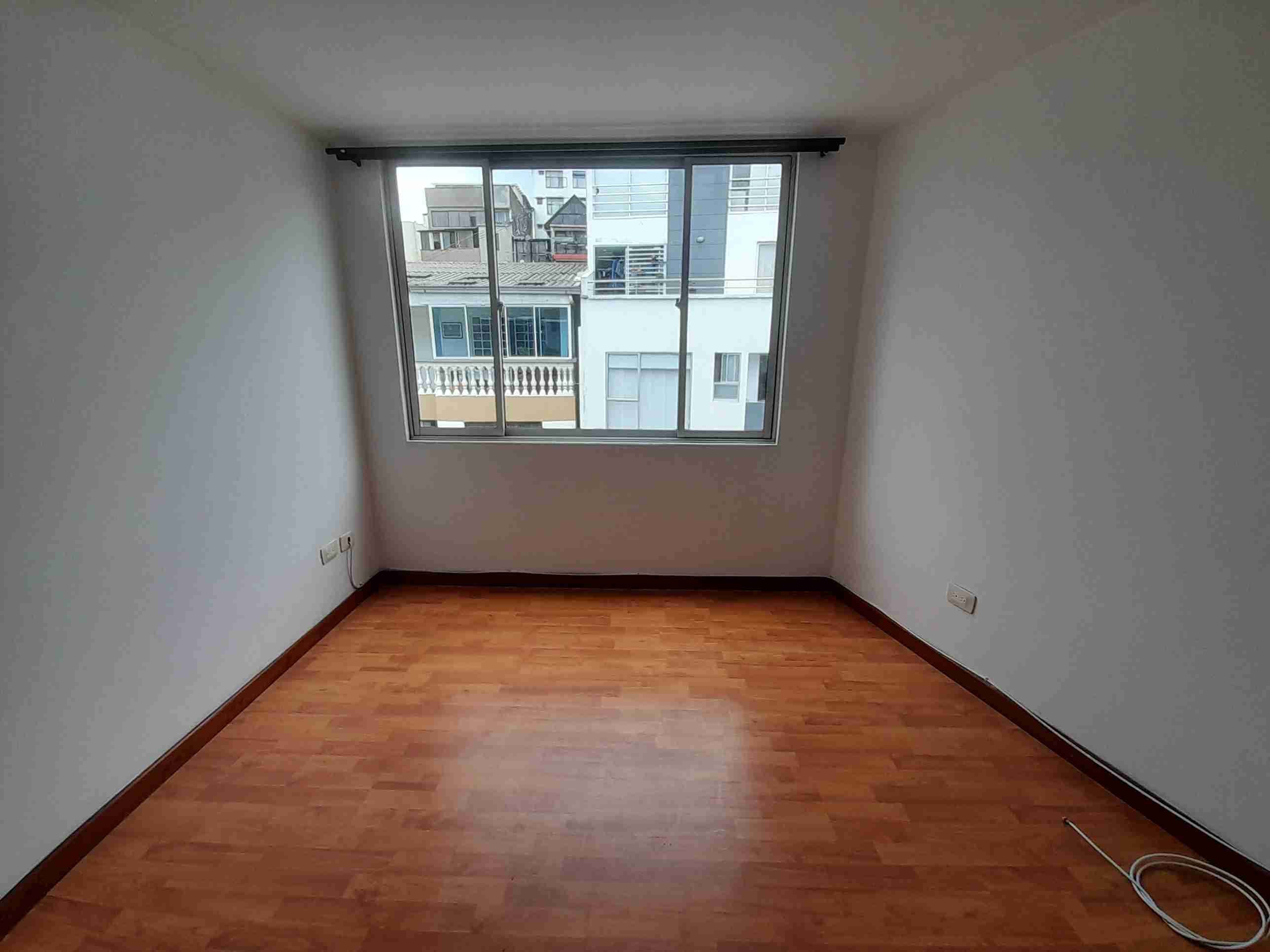 Foto de Apartaestudio para Venta en Chipre, Manizales - 279058381