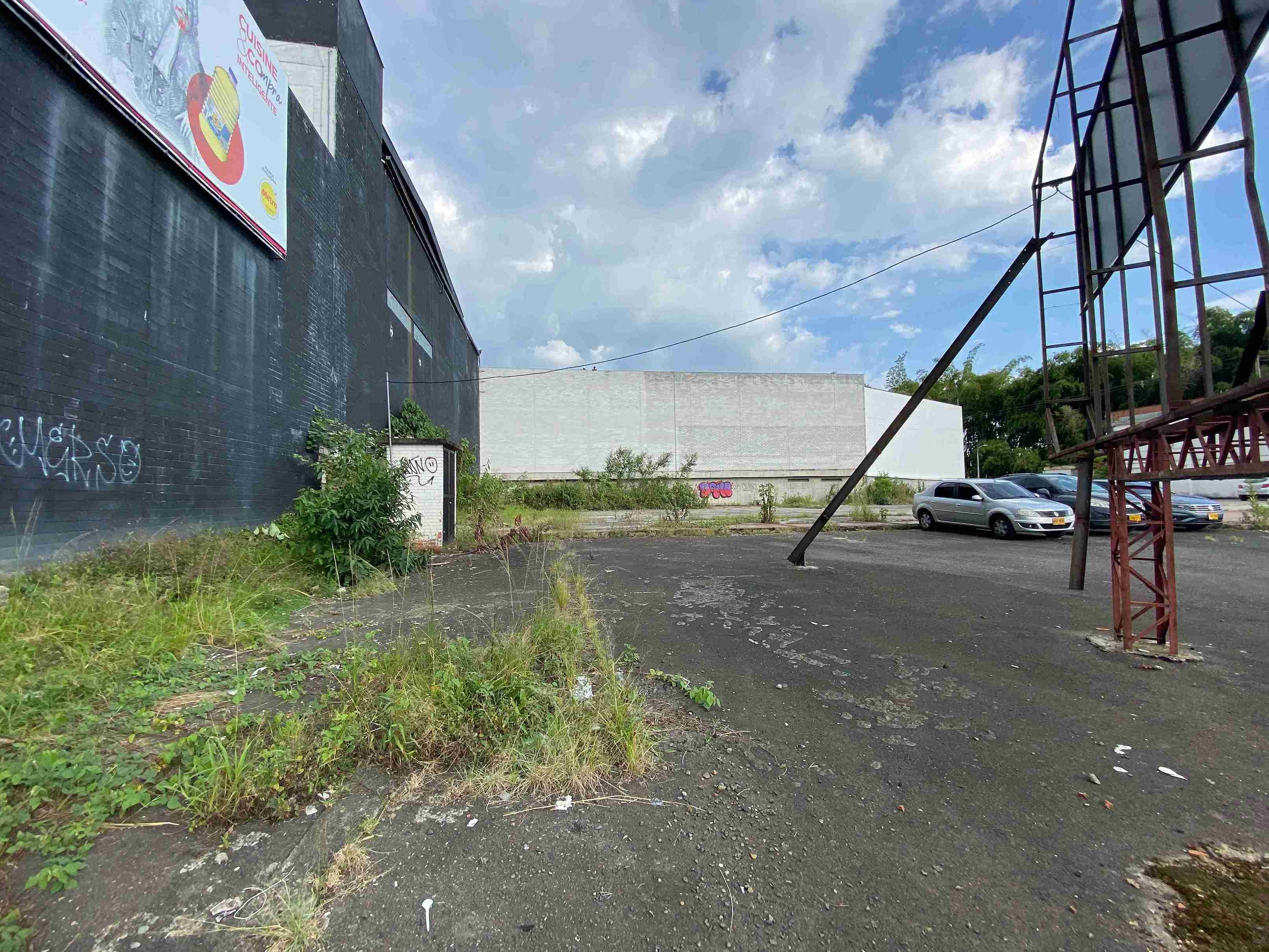 Foto de Lote / terreno en Venta en Av ferrocarril, Dosquebradas - 16 - 279056568