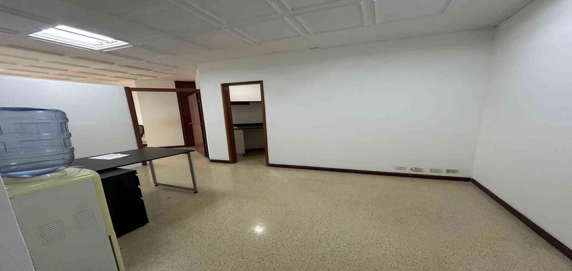 Foto de Oficina en Arriendo en Centro, Pereira - 2 - 279068234