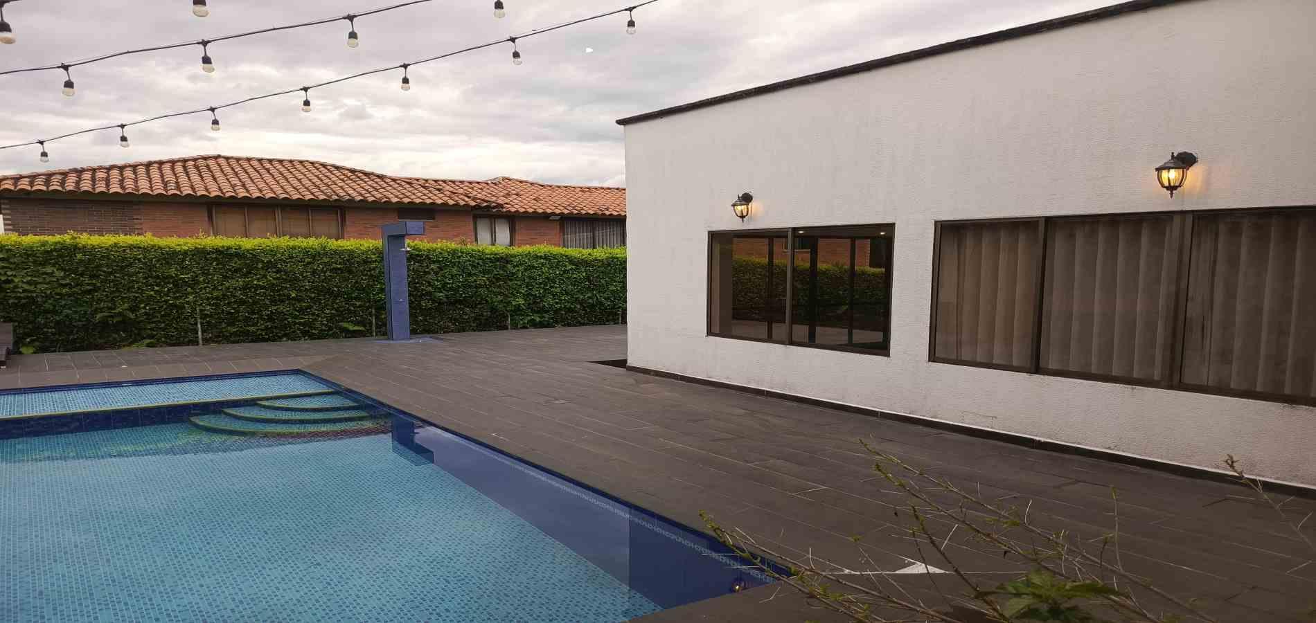 Foto de Casa campestre en Venta en Av. la romelia el pollo, Dosquebradas - 46 - 279061808