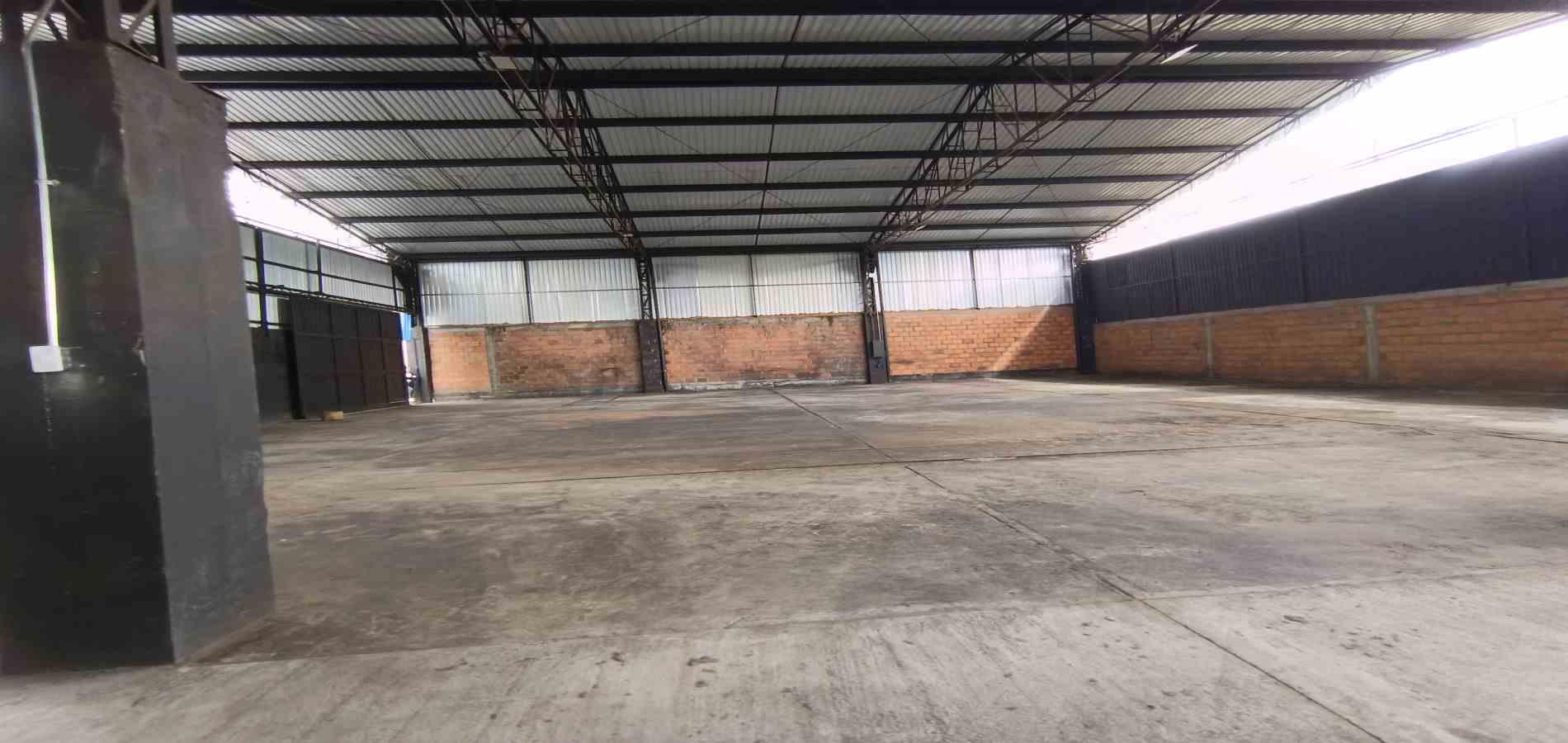 Warehouse for rent in Manizales