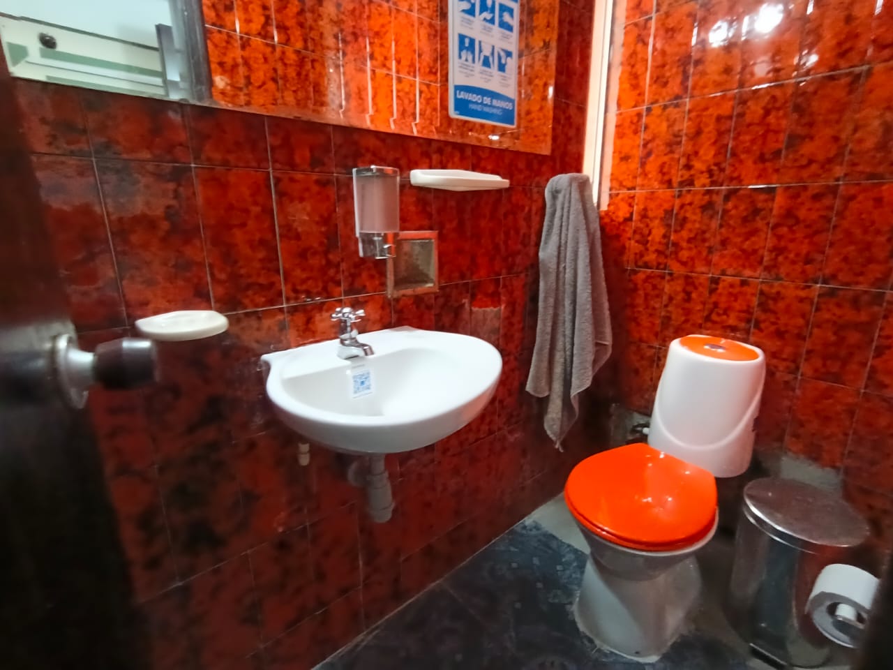 Foto de Local en Arriendo en Guayacanes, Manizales - 13 - 279063387