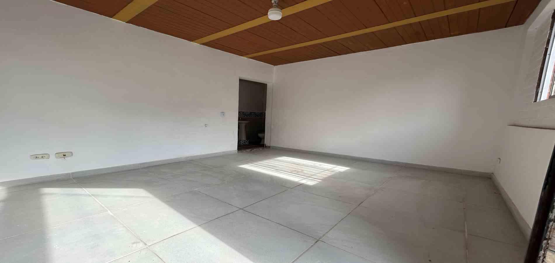 Foto de Local para Arriendo en Centro, Pereira - 279067307
