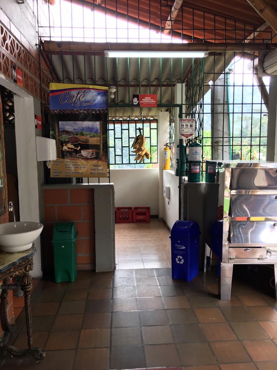 Foto de Local en Venta en Panamericana, Manizales - 10 - 27917351