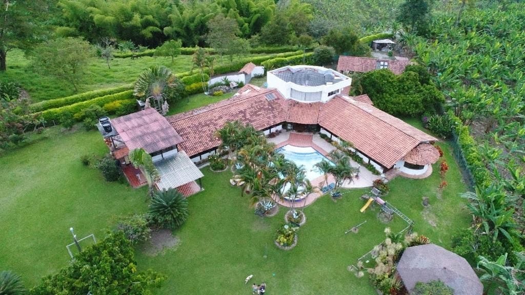 Foto de Casa campestre en Venta en La insula, Chinchina - 3 - 22614