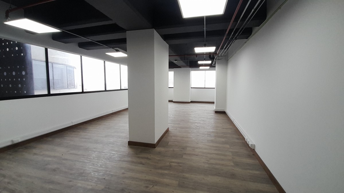 Foto de Oficina en Venta en Avenida santander , Manizales - 2 - 279024899