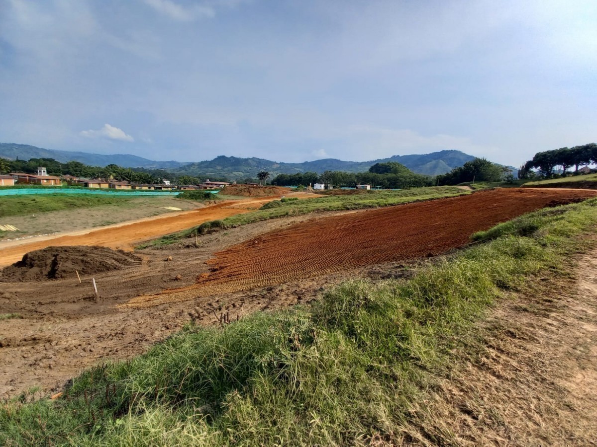 Foto de Lote / terreno en Venta en Vereda santagueda, Palestina - 2 - 24469