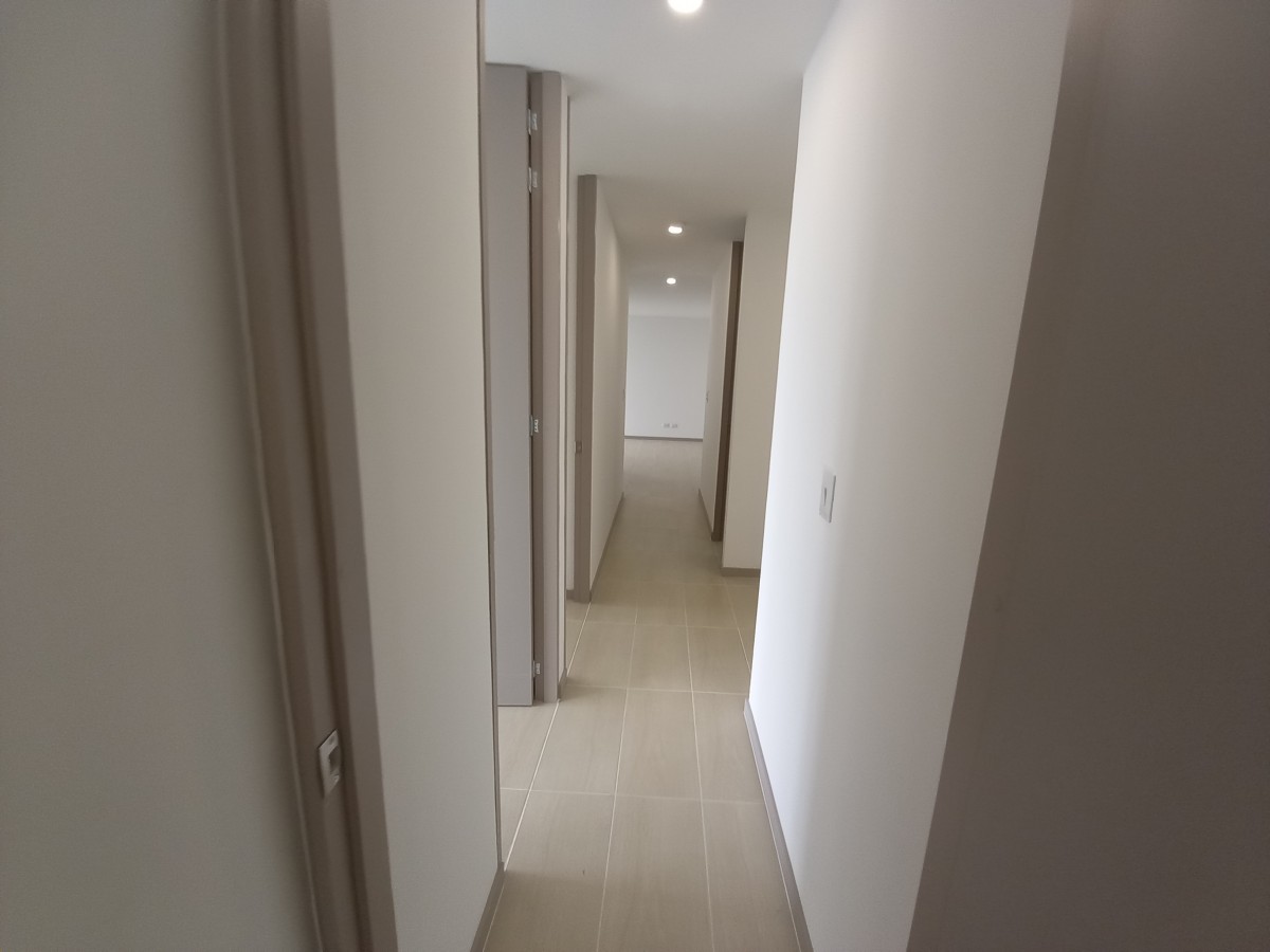 Foto de Apartamento en Venta en Avenida alberto mendoza, Manizales - 7 - 24006