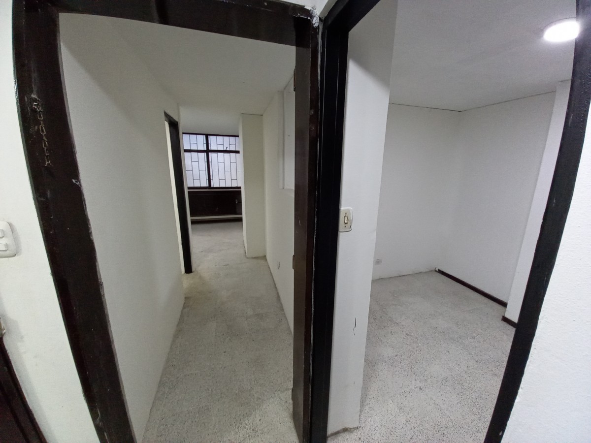 Foto de Consultorio en Venta en Centro, Manizales - 8 - 24395