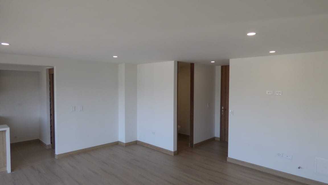 Foto de Apartamento en Venta en Avenida alberto mendoza, Manizales - 1 - 41040