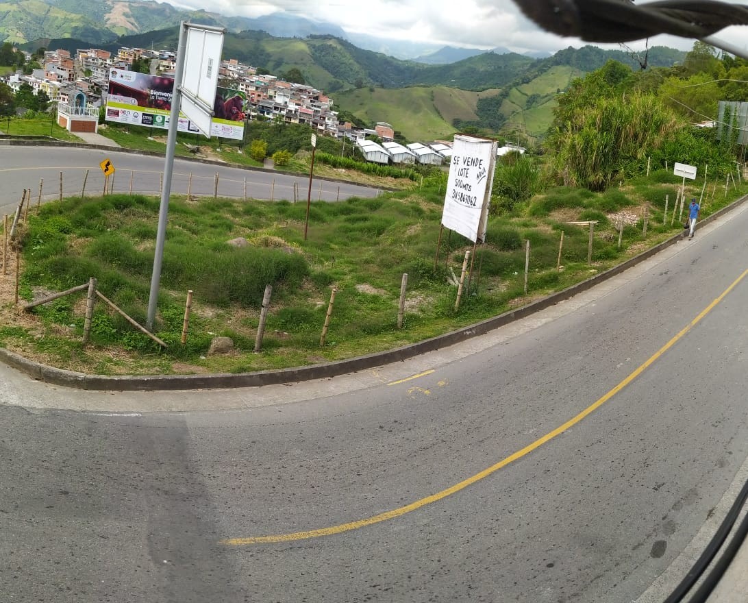 Foto de Lote / terreno en Venta en Centro, Neira - 2 - 22507