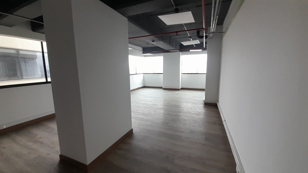 Foto de Oficina en Venta en Avenida santander , Manizales - 14 - 279024899