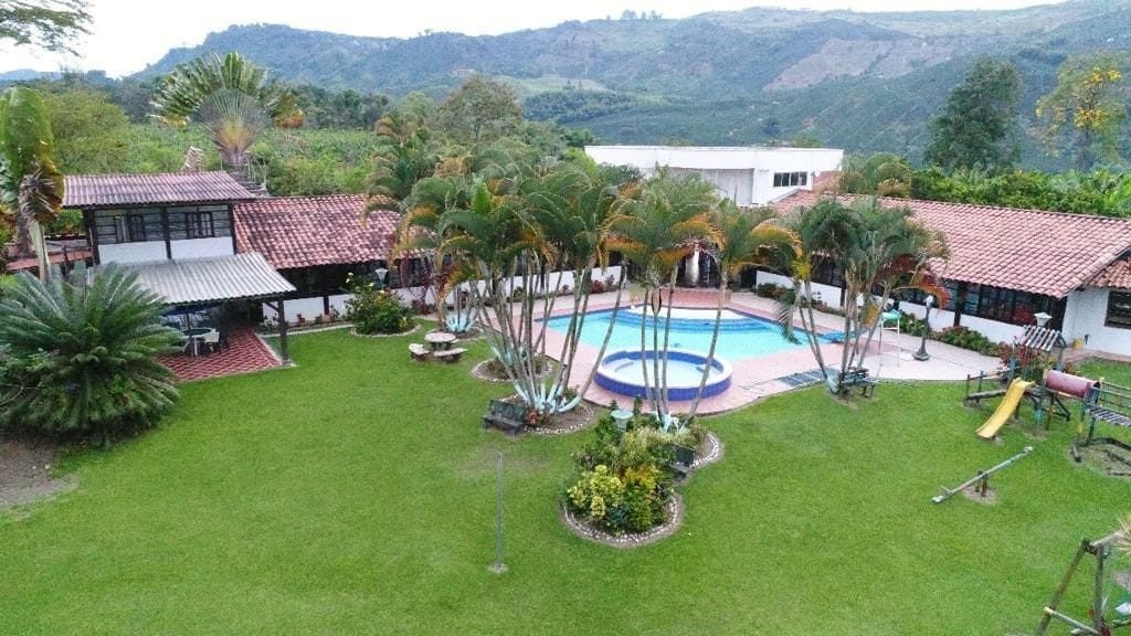 Foto de Casa campestre en Venta en La insula, Chinchina - 4 - 22614