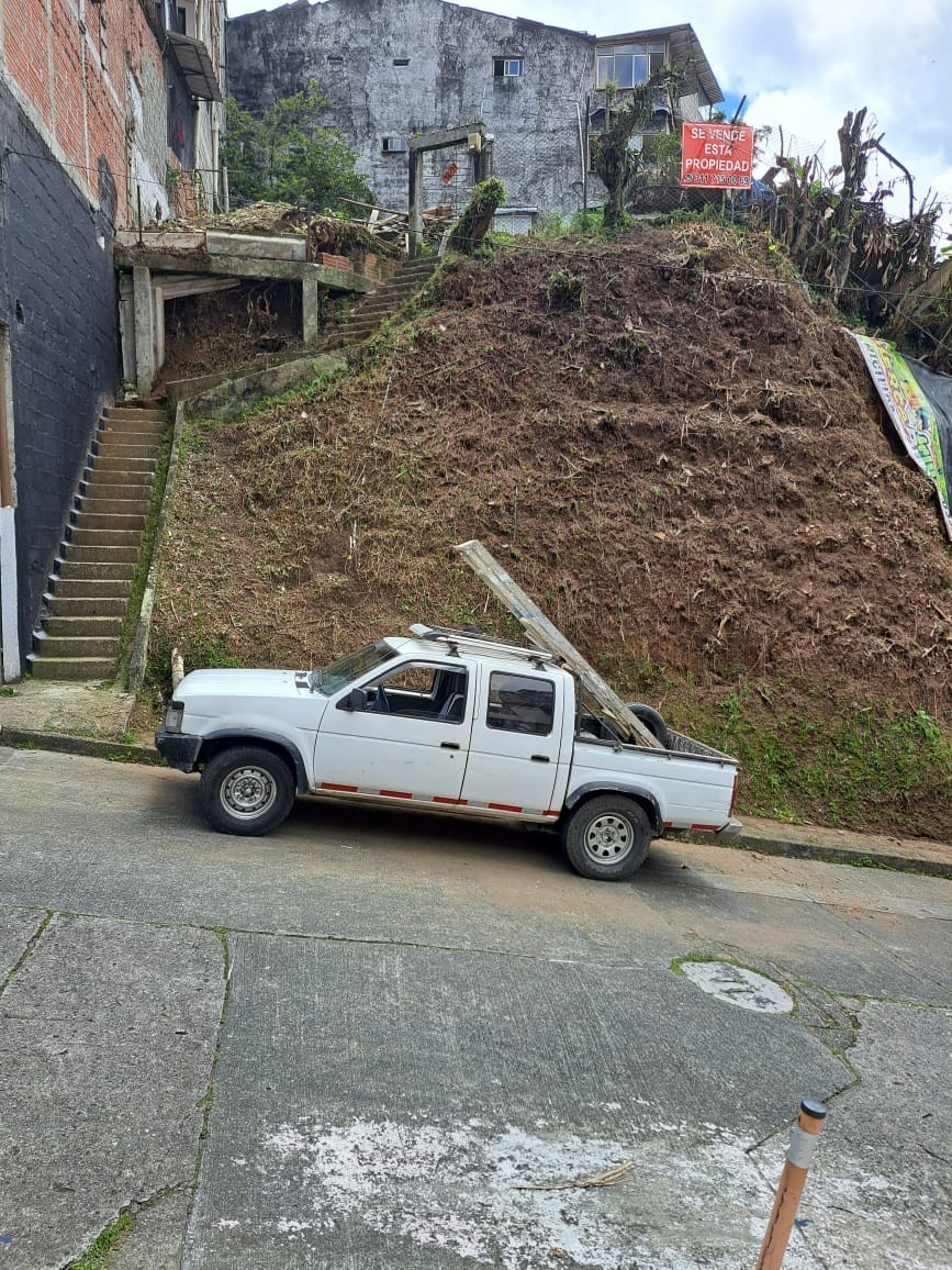 Foto de Lote / terreno para Venta en Los cedros, Manizales - 79024331