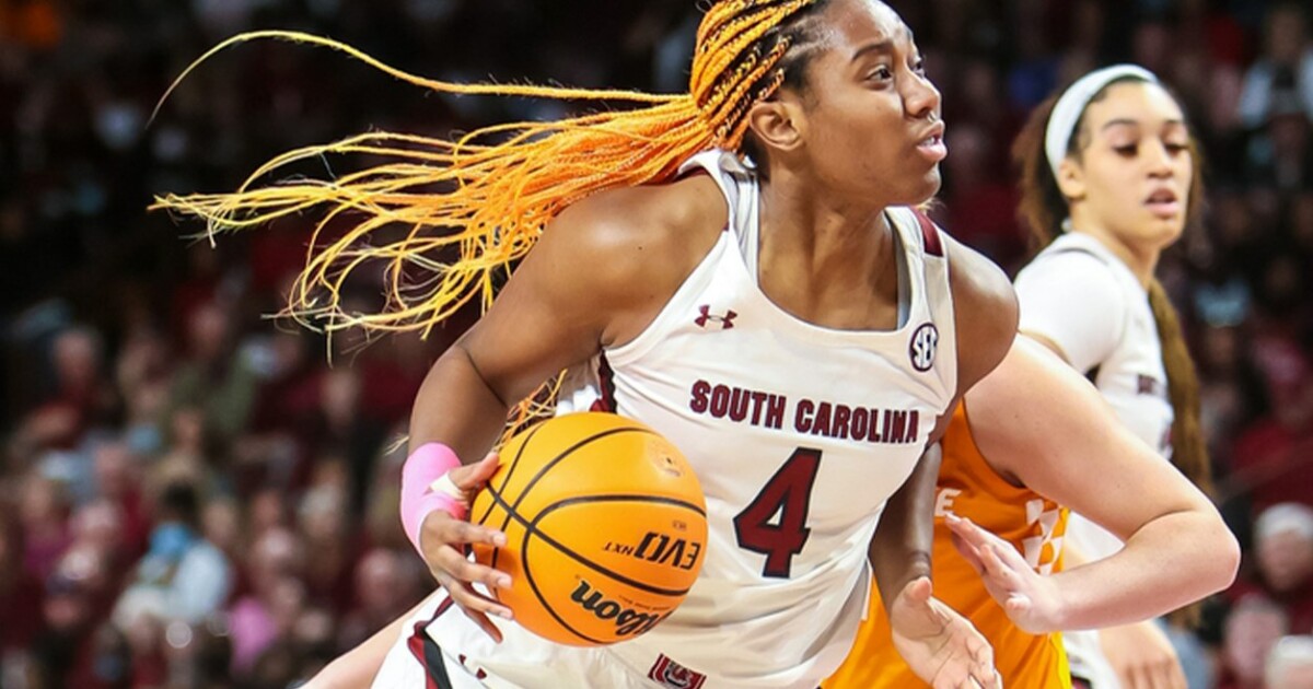 Boston ties SEC mark No. 1 Gamecocks top Lady Vols 67 53