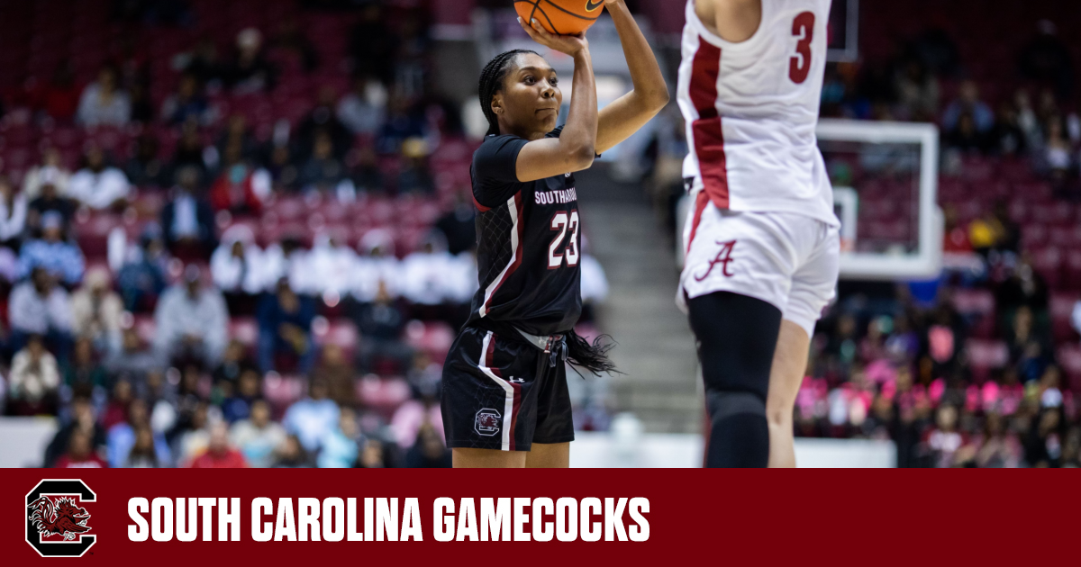 Boston, Hall lead No. 1 Gamecocks past Alabama 65-52