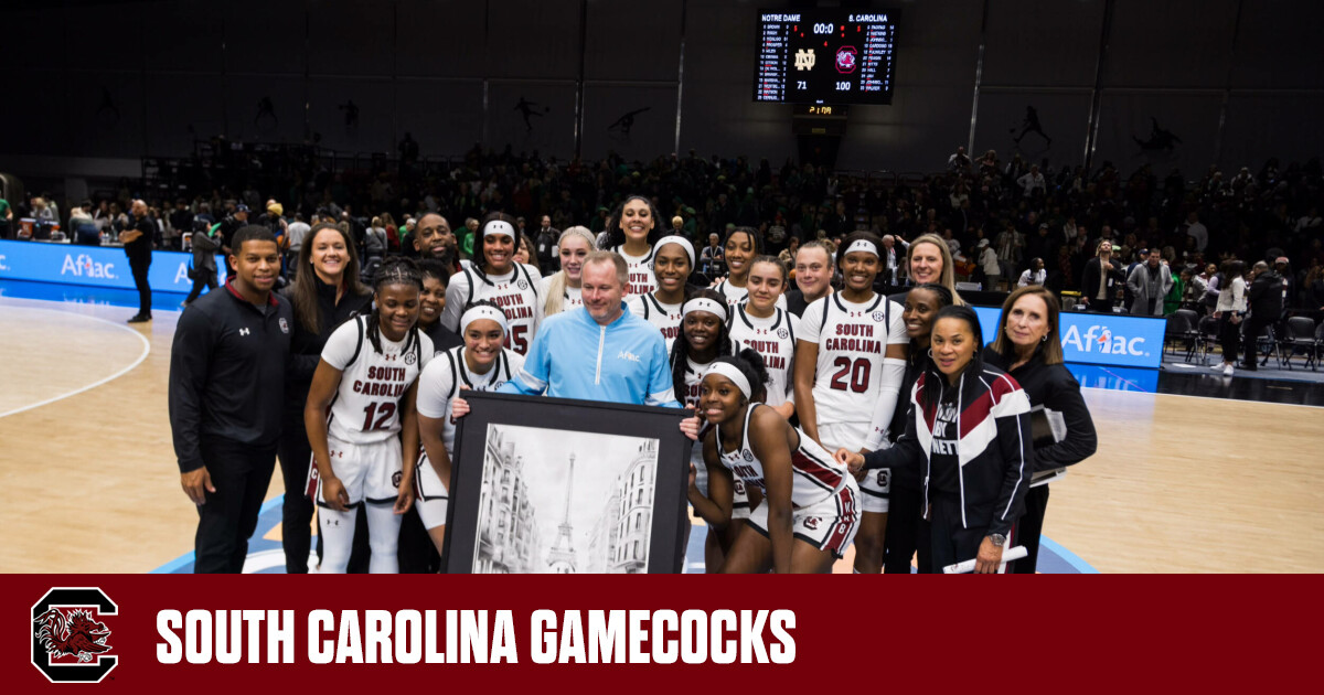 South Carolina dominates Notre Dame in Paris opener