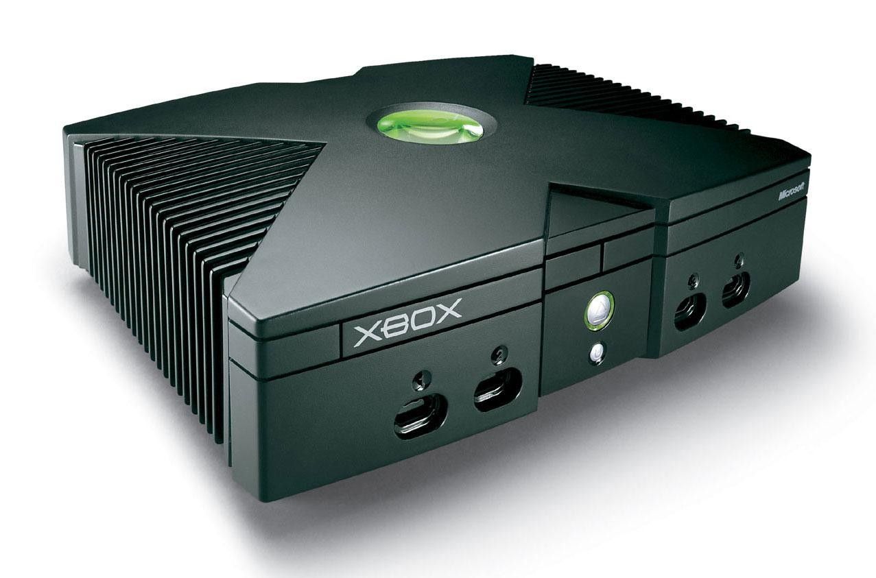 Quattro spacciatori utilizzavano la prima Xbox per smistare la droga