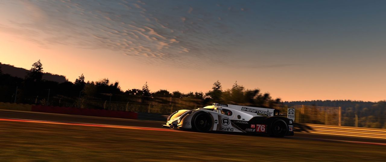 Project CARS slitta di due settimane