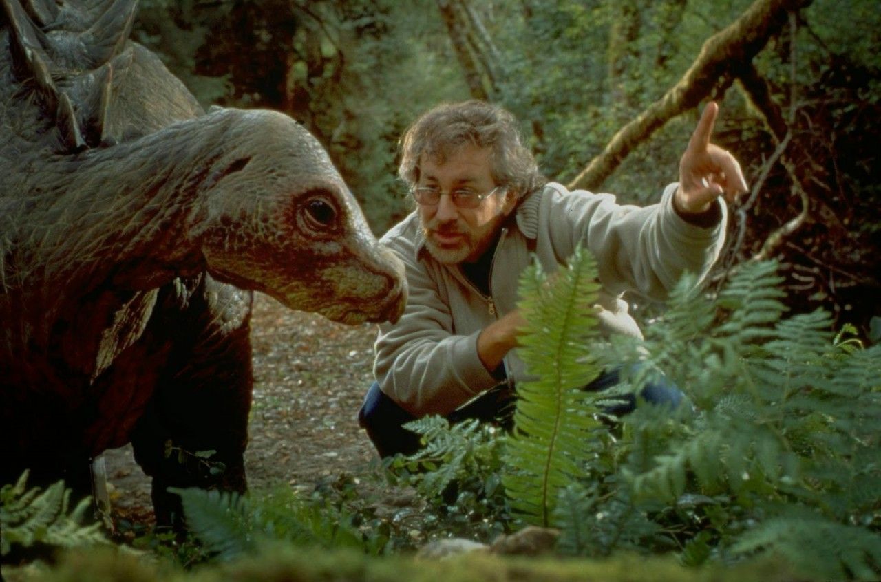 Una featurette e tre nuovi spot per Jurassic World