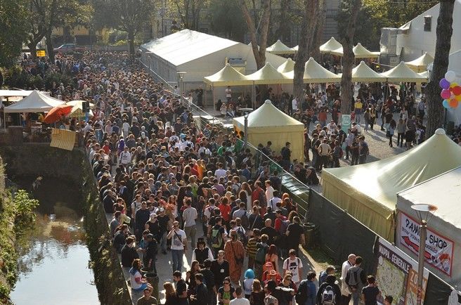 220mila biglietti per un totale di oltre 400mila persone per il Lucca Comics & Games 2015!