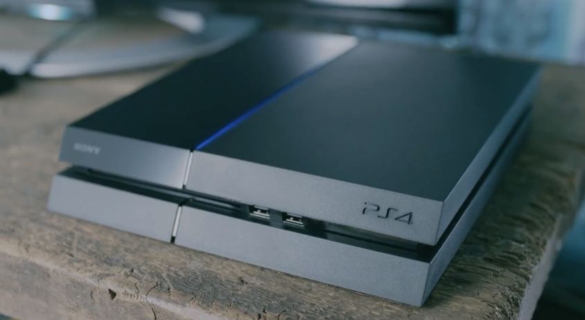 Secondo i negozianti inglesi, PS4 dominerà mercato del 2016