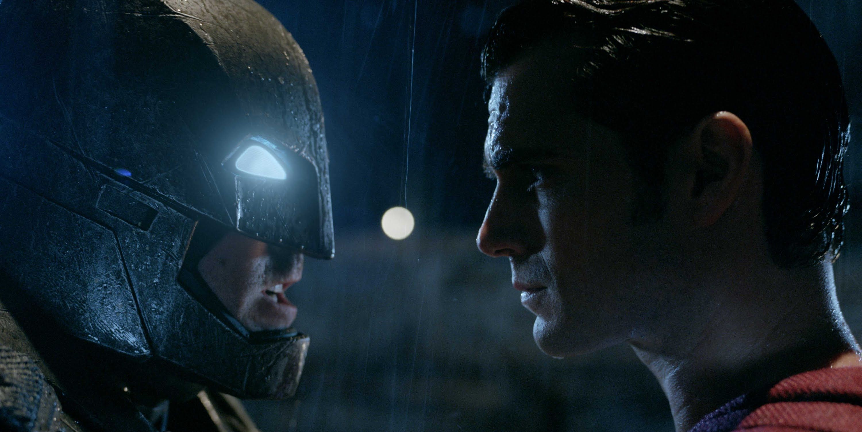 Online il final trailer di Batman V Superman: Dawn of Justice