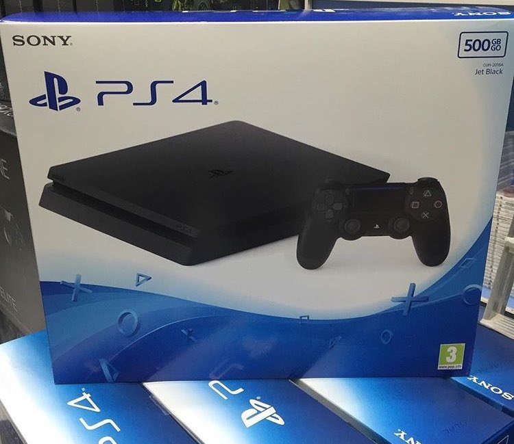 La PS4 Slim è già in vendita negli Emirati Arabi per 299 dollari