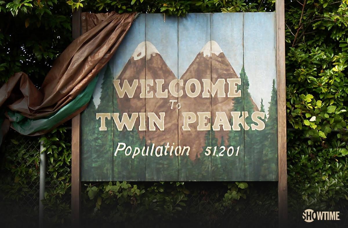 Il cast di Twin Peaks si racconta in questo video sull'imminente revival!