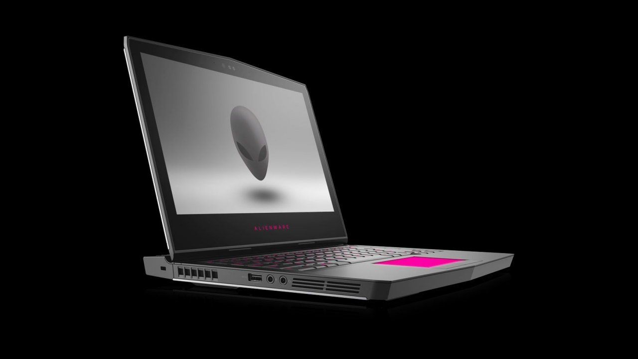 Il nuovo Alienware 13 segna l'arrivo del primo notebook VR da 13''
