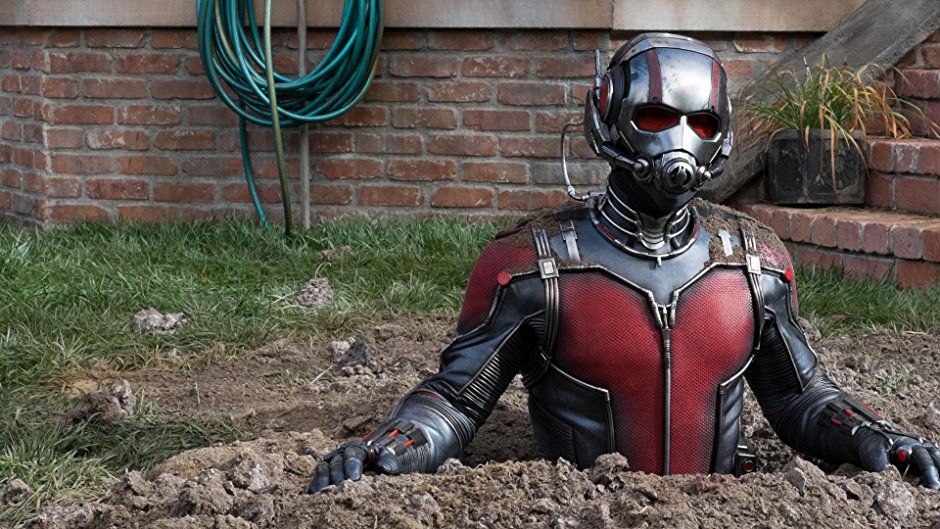 Paul Rudd presenta il nuovo costume di Ant-Man