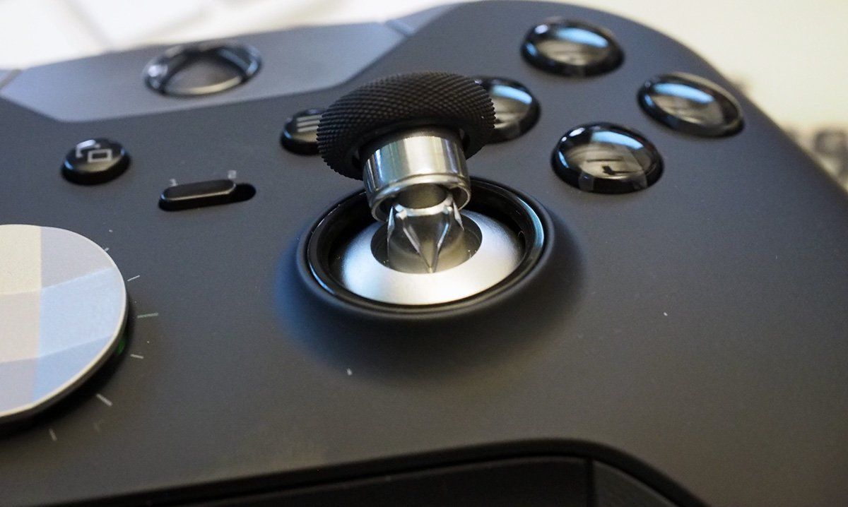 Le scorte di Xbox One Elite Controller scarseggiano