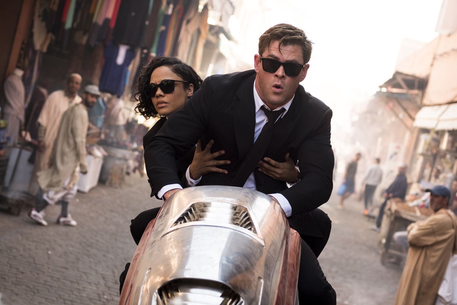 Prime immagini ufficiali per Men in Black: International