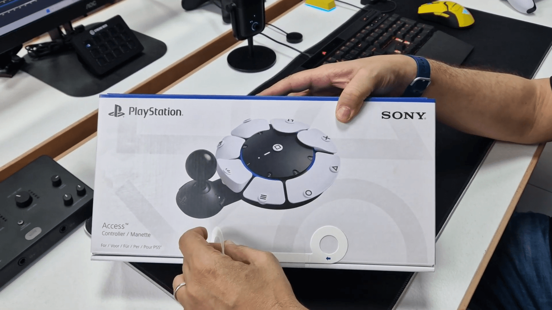 Access Controller PS5, data di uscita 6 dicembre - Gamesurf