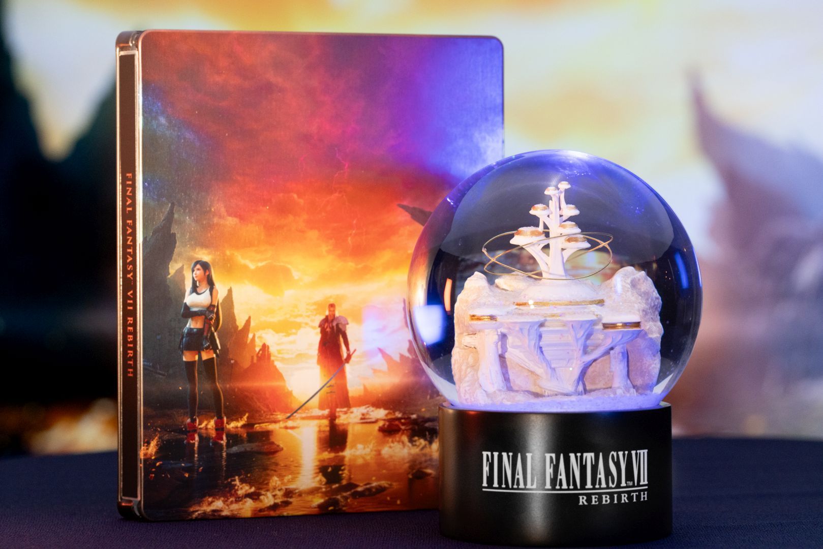 Final Fantasy VII Rebirth mostra il Gold Saucer Glitter Globe