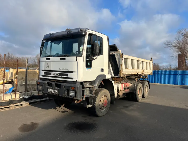 Iveco 8210 dump truck / 2004 