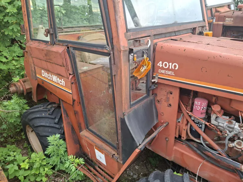 Ditch witch 4010DD / 2 102 m/h