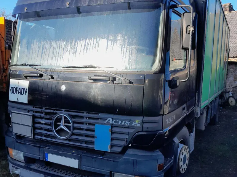 Mercedes-Benz ACTROS 1831 / 1999 / 837 800 km