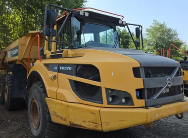 VOLVO A25G / 2014 / 15 644 m/h