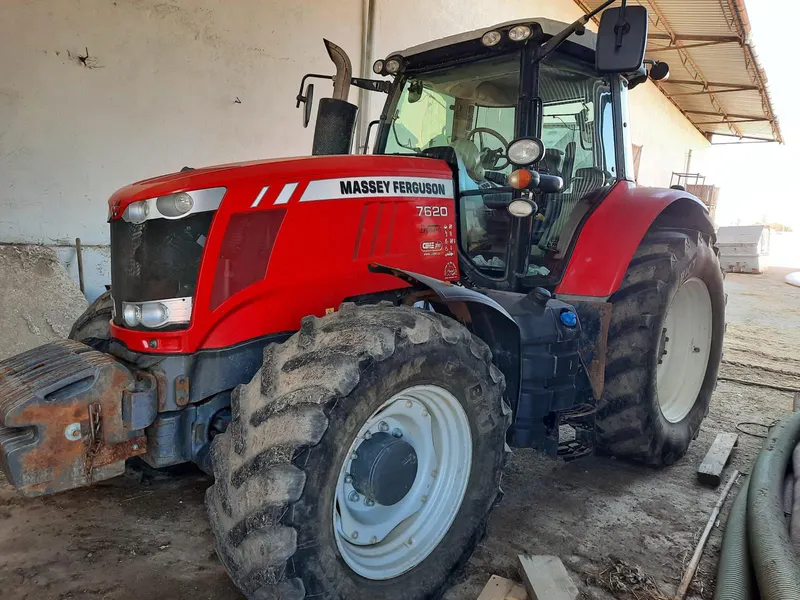 MASSEY FERGUSON MF 7620 / 2015 / 12 000 m/h