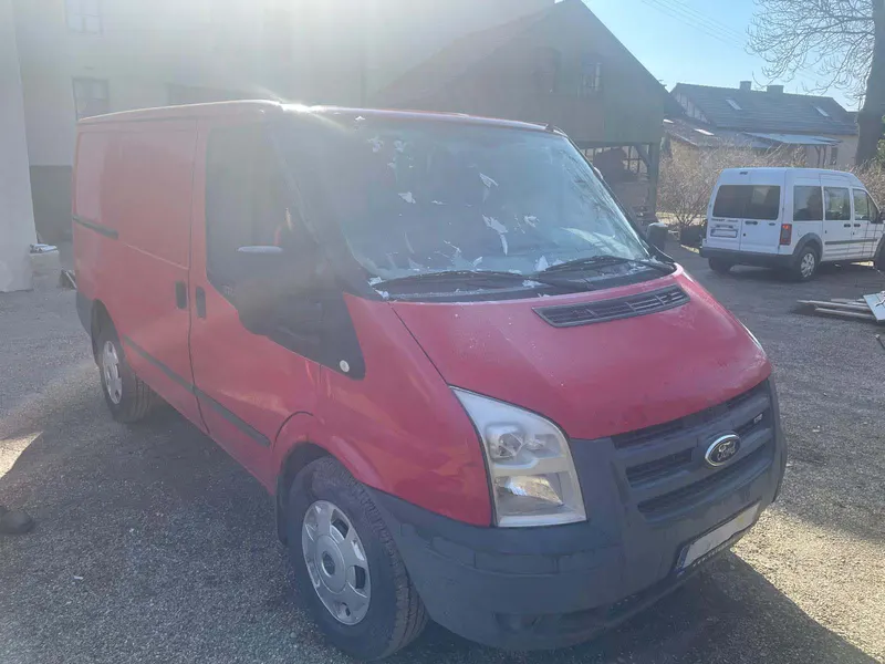 Ford Transit 330S / 2008 / 300 000 km