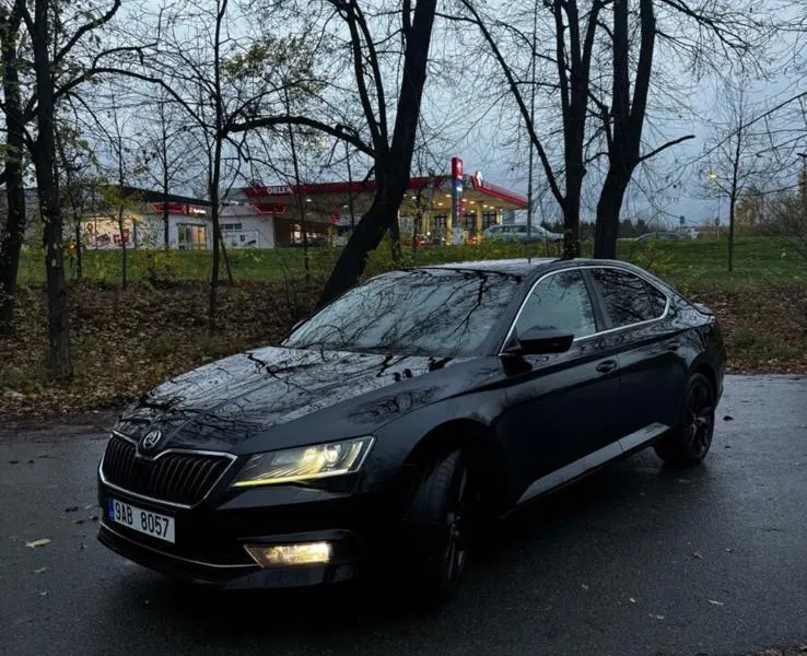 Škoda SUPERB 2,0 TDI /  2018 / 238 000 km
