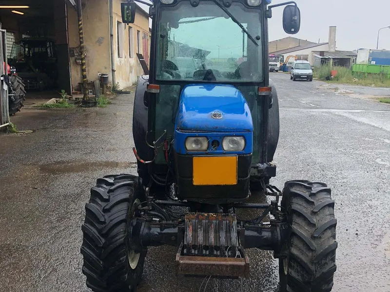 NEW HOLLAND TN 75 FA / 2005 / 9 447 m/h